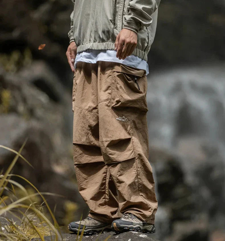 Clara | Casual and Functional Cargo Pants