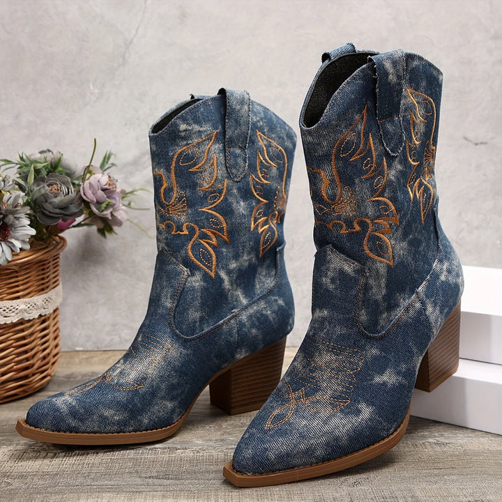 Emilia | Elegant cowboy boots with floral embroidery