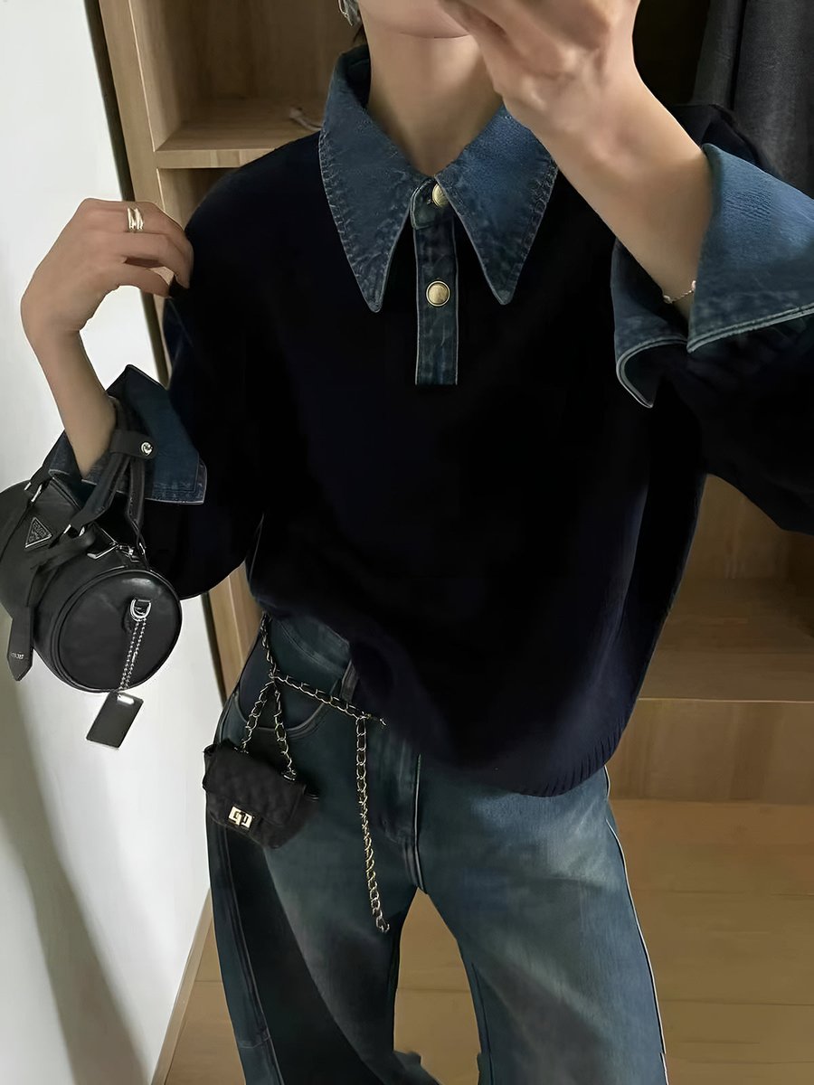 Victoria | Elegant Women's Knit Sweater with Denim Collar
