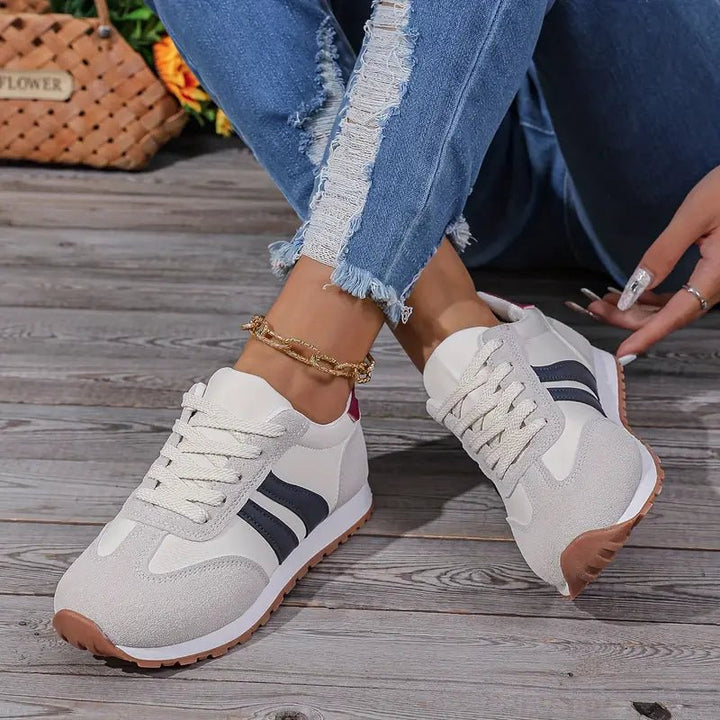 Emma | Orthopedic and Fashionable Lace-Up Sneakers