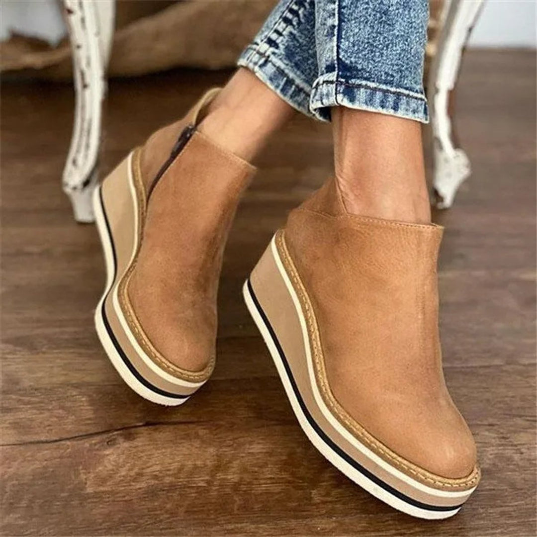Emily | Retro Wedge-Stiefeletten mit markanter Plateausohle