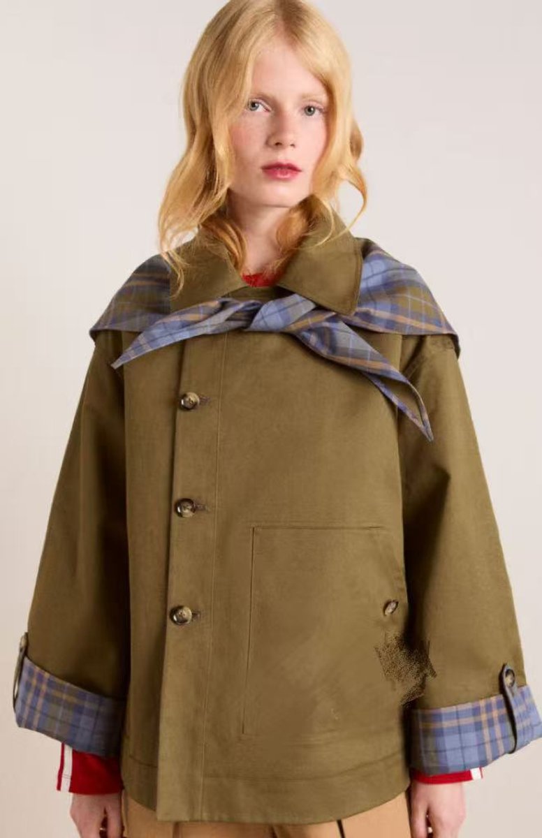 Maisie | Oversized trench coat with a checked collar