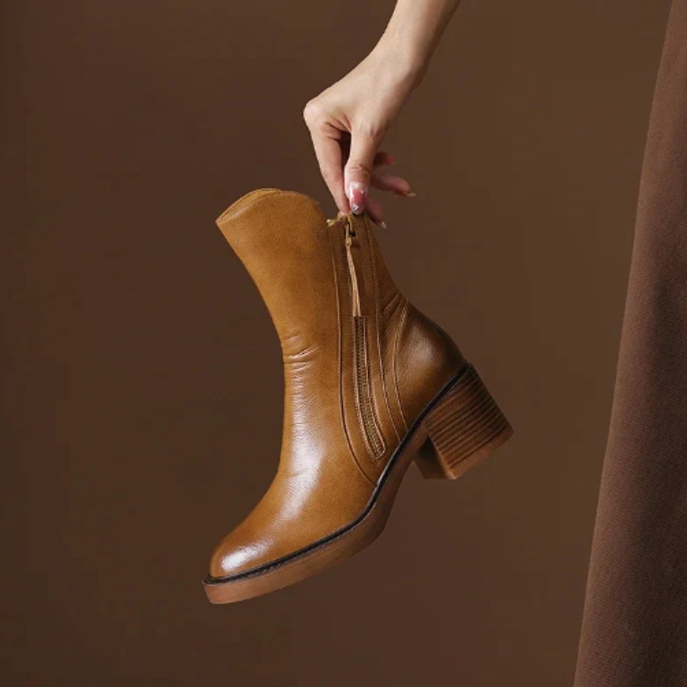 Charlotte | Elegant leather ankle boots with block heels