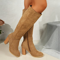Aaliyah | Elegant knee-high boots with pointed toes and block heels