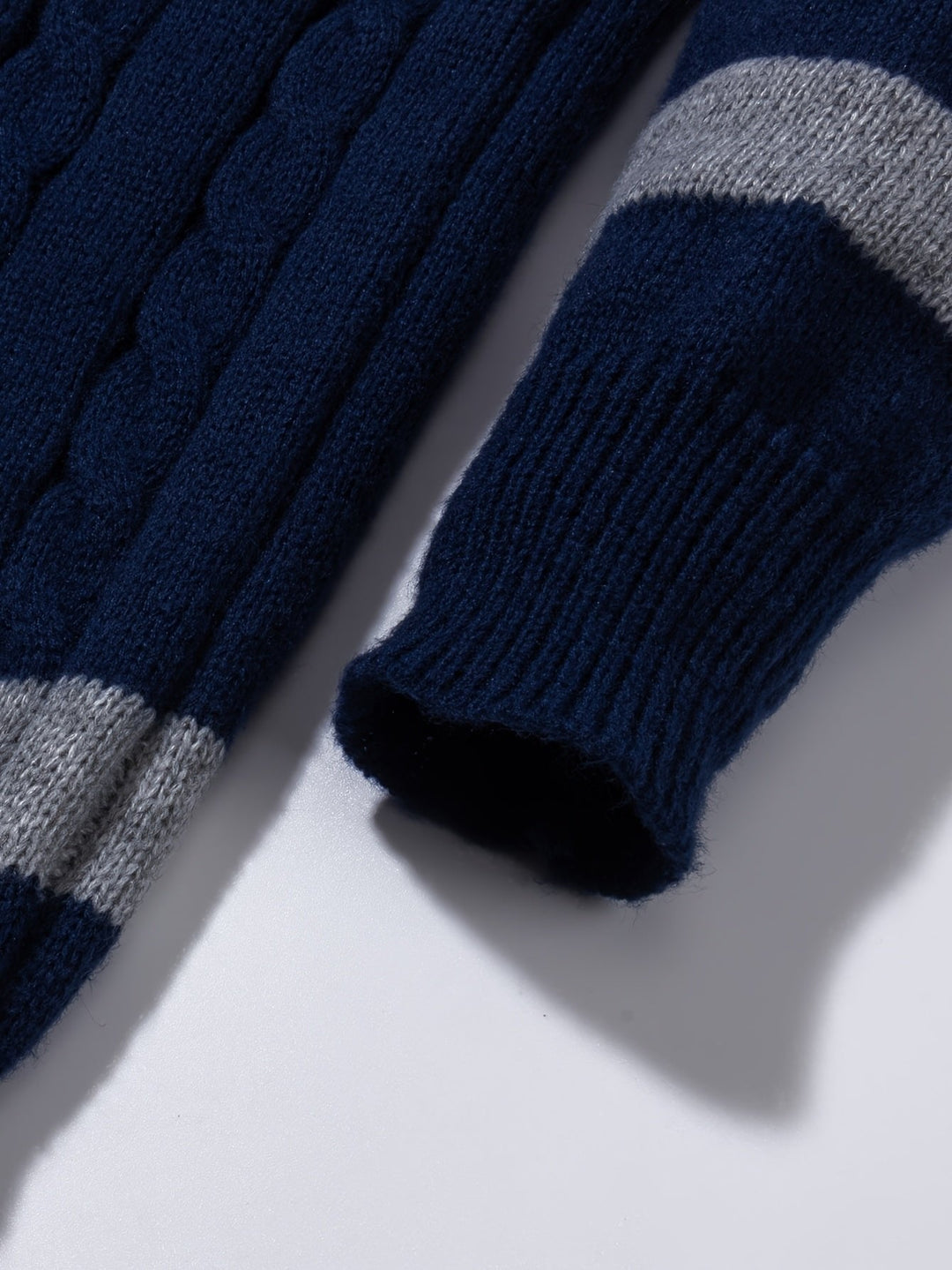Nolan | Textured Cable-Knit Sweater – Timeless Look for Men