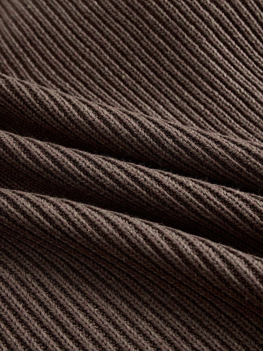 Leonie | Rollkragen Strickkleid mit Rüschen für Damen