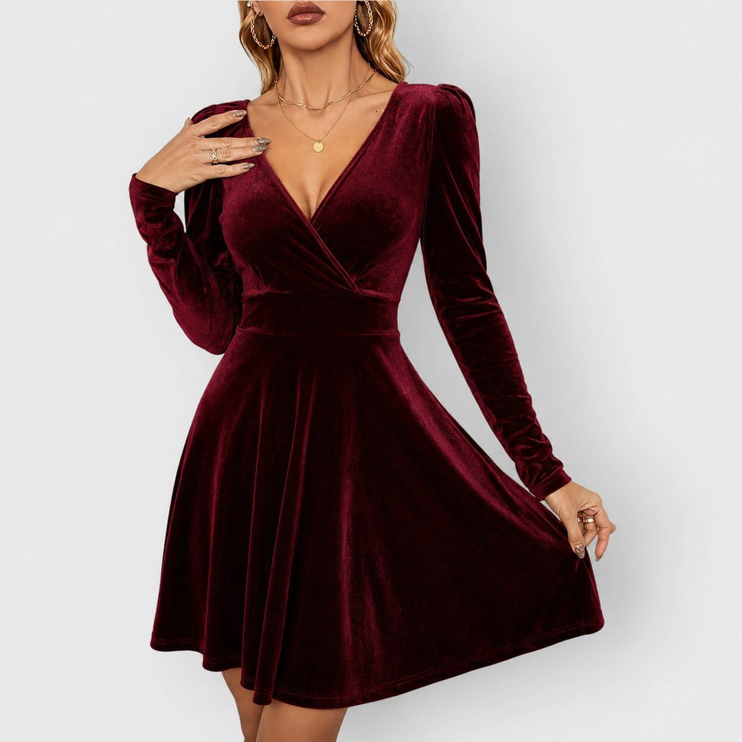 Mia | Samtkleid – Elegantes Festliches Skater-Design für Damen