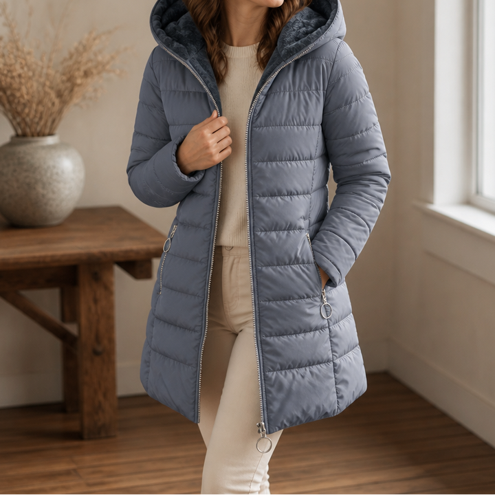 Wintervale | Plush-Lined Hooded Longline Puffer Coat – Warm und Chic für den Winter