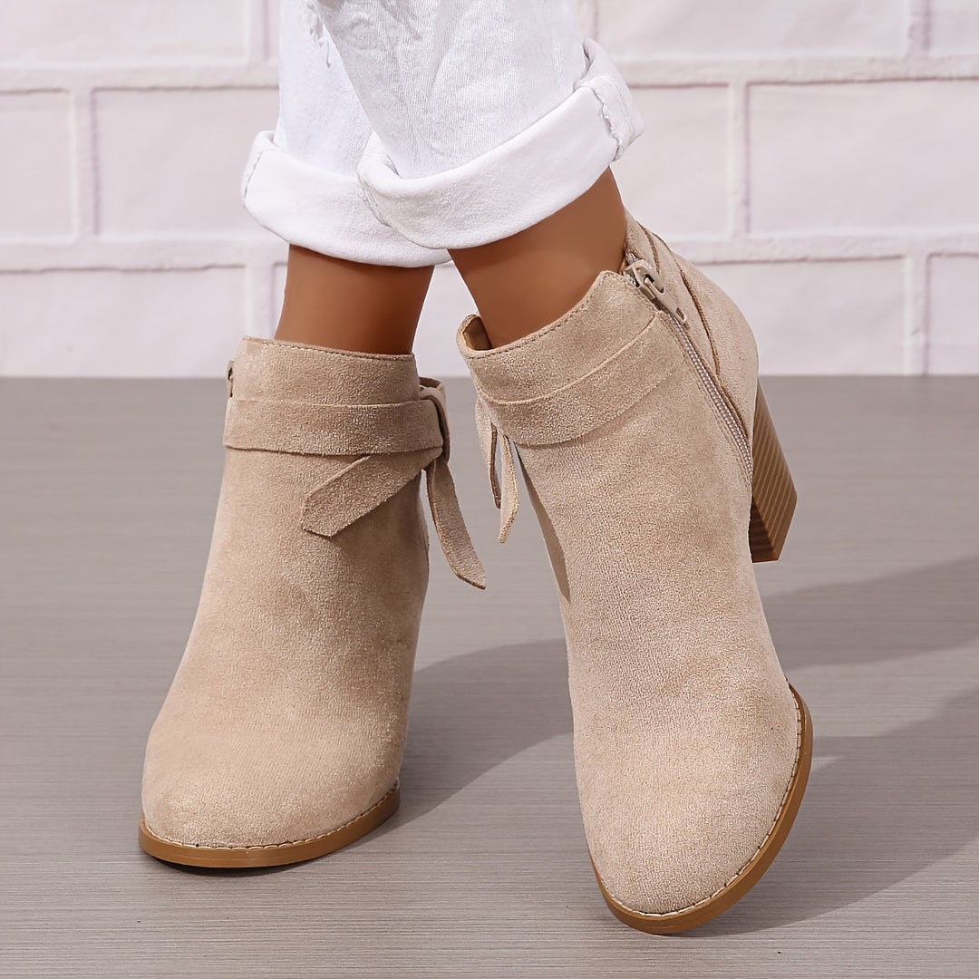Lea | Elegant and Modern Ankle Boots with Bow Detail