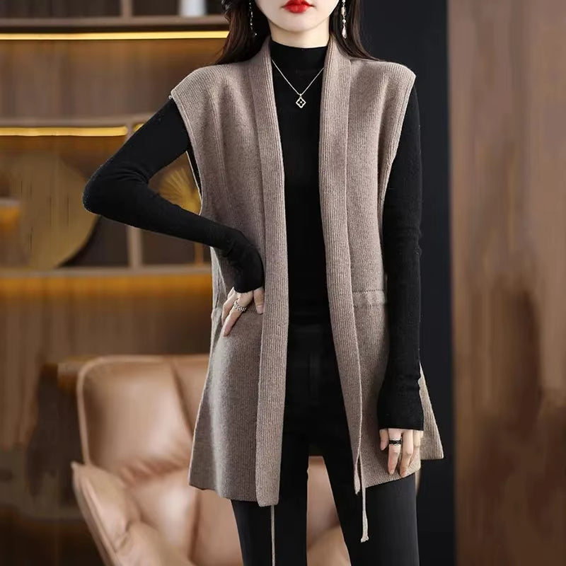 Charlotte | Elegant and Modern Women’s Merino Wool Vest