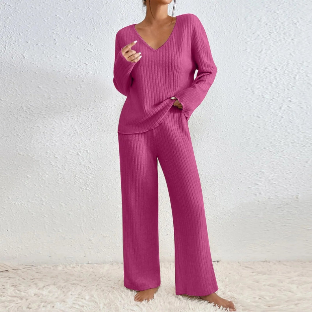 Marie | Soft and Elegant Two-Piece Ribbed Knit Set with V-Neck