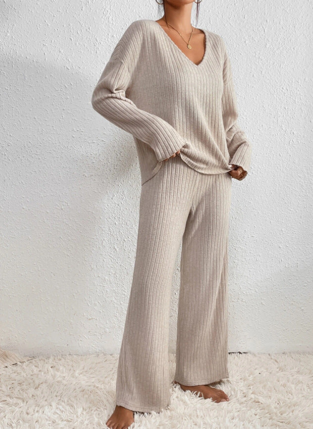 Marie | Soft and Elegant Two-Piece Ribbed Knit Set with V-Neck