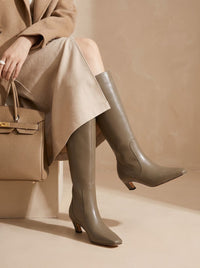 Charlotte | Timeless knee-high boots with a kitten heel