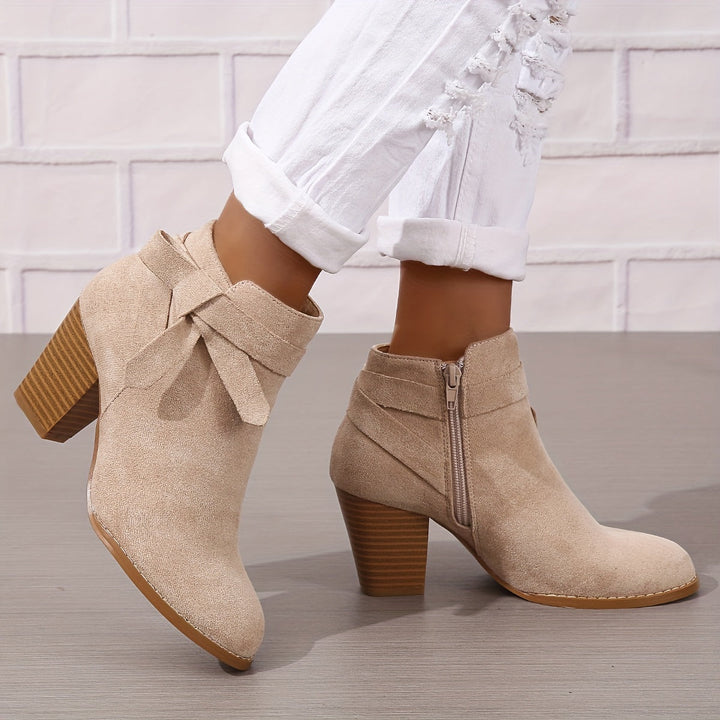 Lea | Elegant and Modern Ankle Boots with Bow Detail