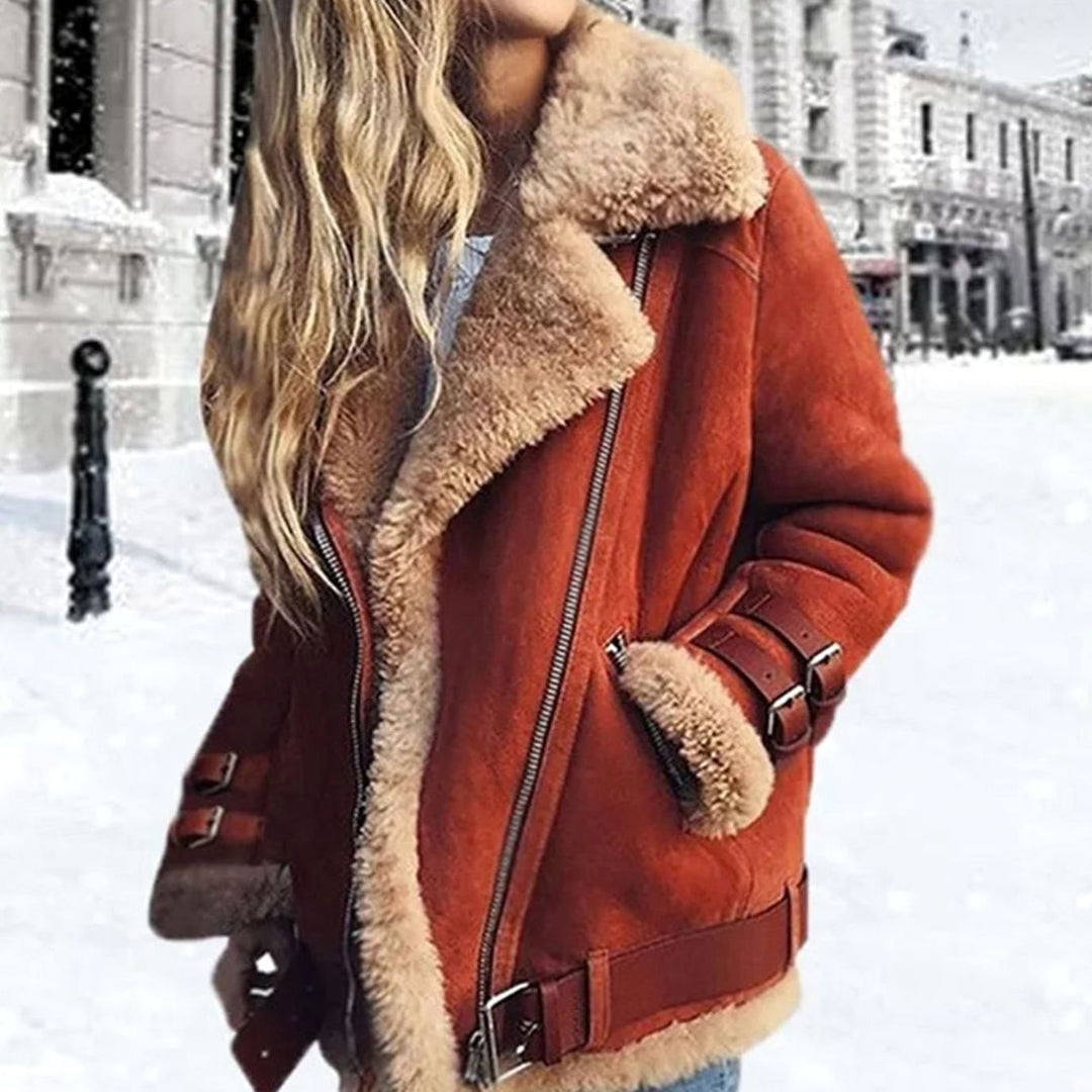 Drune | Damen Winterjacke – Kuschelige Wildleder Bikerjacke mit Schnallendetails