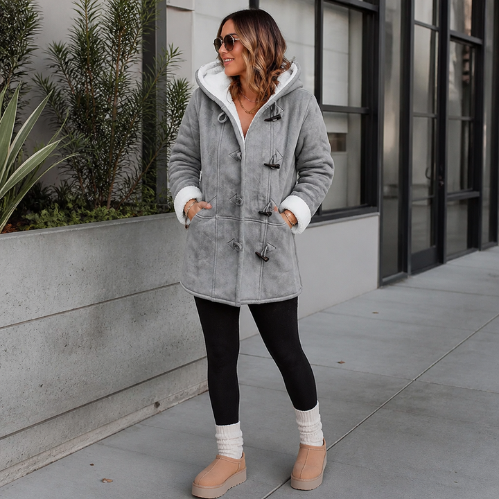 Plushbelle | Wintermantel mit Kapuze – Plüschfutter für Damen