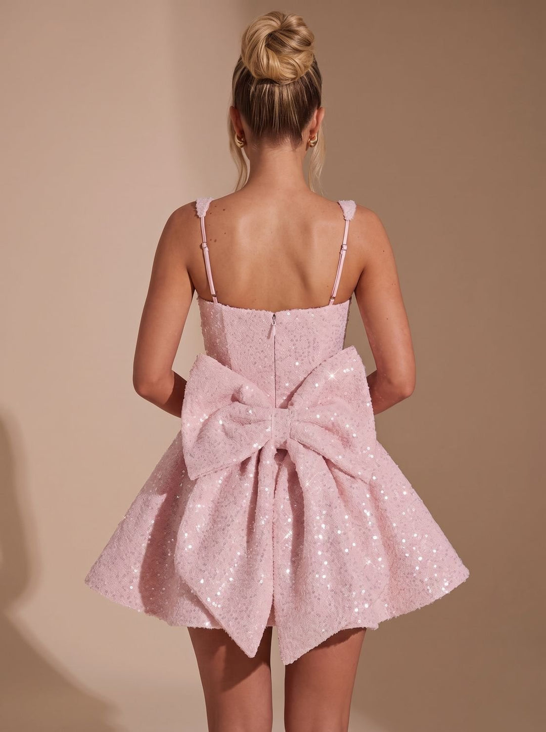 Victoria | Sequin Fit-and-Flare Mini Dress für Frauen
