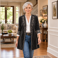 Sophie | Elegant Longline Velvet Blazer with Fine Embroidery