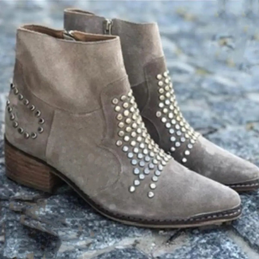 Emma | Elegant suede ankle boots with studs and a block heel