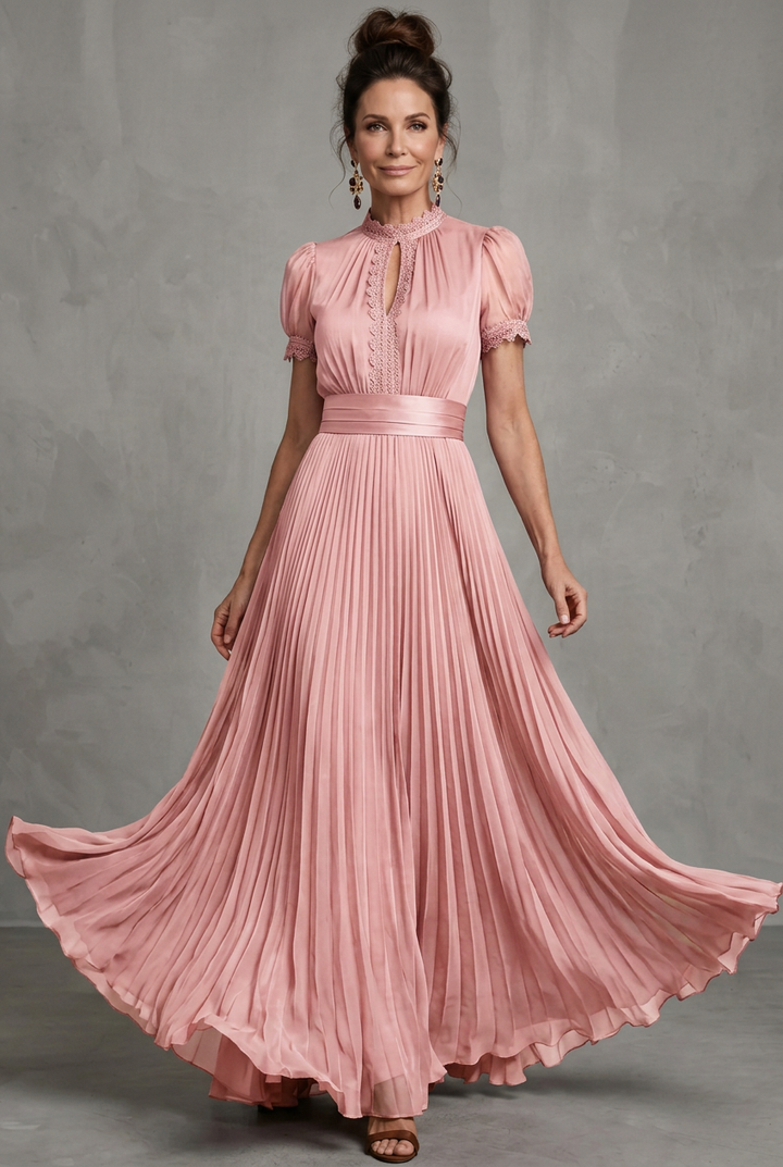 Elara | Maxikleid mit Spitzenbesatz und Falten