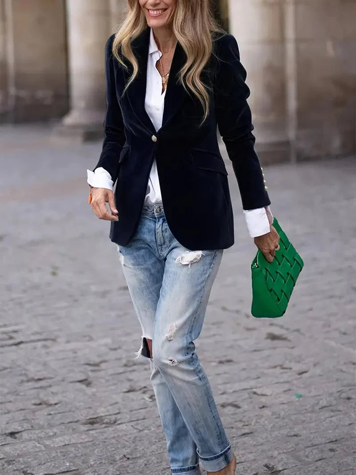 Sophie | Luxurious and Elegant Velvet Blazer