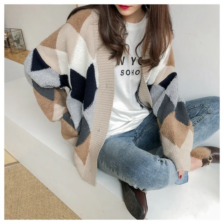 Maya | Modern and Oversized Women's Knit Cardigan