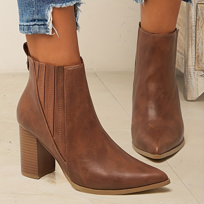 Olivia | Elegante Spitz zulaufende Stiefeletten mit Blockabsatz