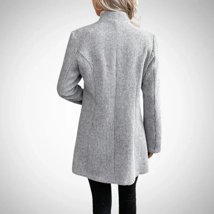 Alannah | Eleganter und professioneller Damenblazer 3