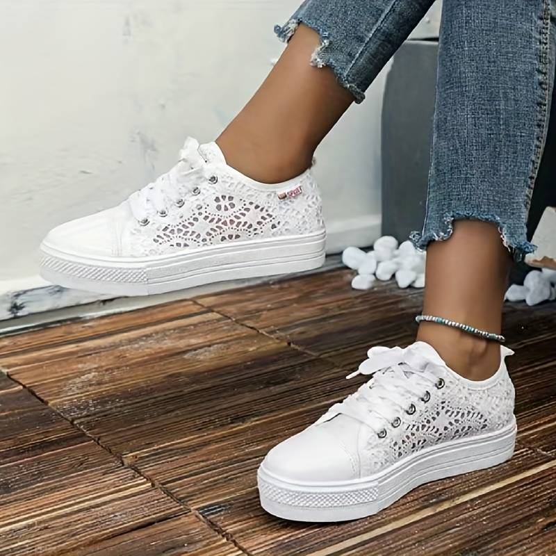 Amelie | Atmungsaktive, Elegante & Bequeme Damen Sneaker aus Spitze 4