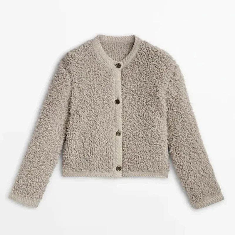 Angelika | Weiche, warme und stilvolle Strickjacke 1