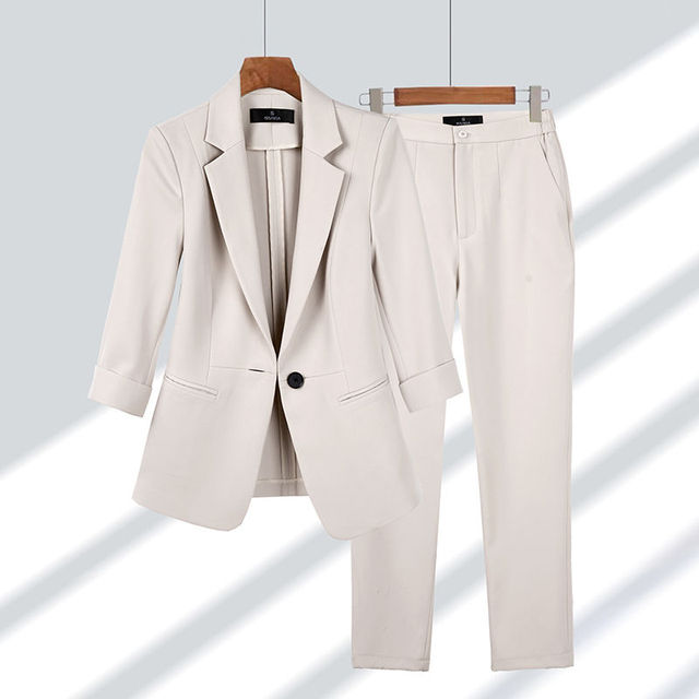 Anni | Elegantes und stilvolles Blazer-Set 0