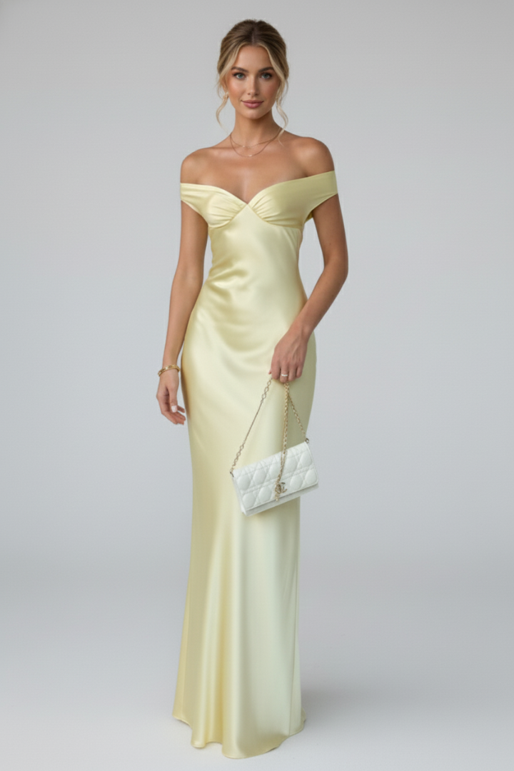 Aurelia | Elegantes, Schulterfreies &amp; Gerafftes Maxikleid 0