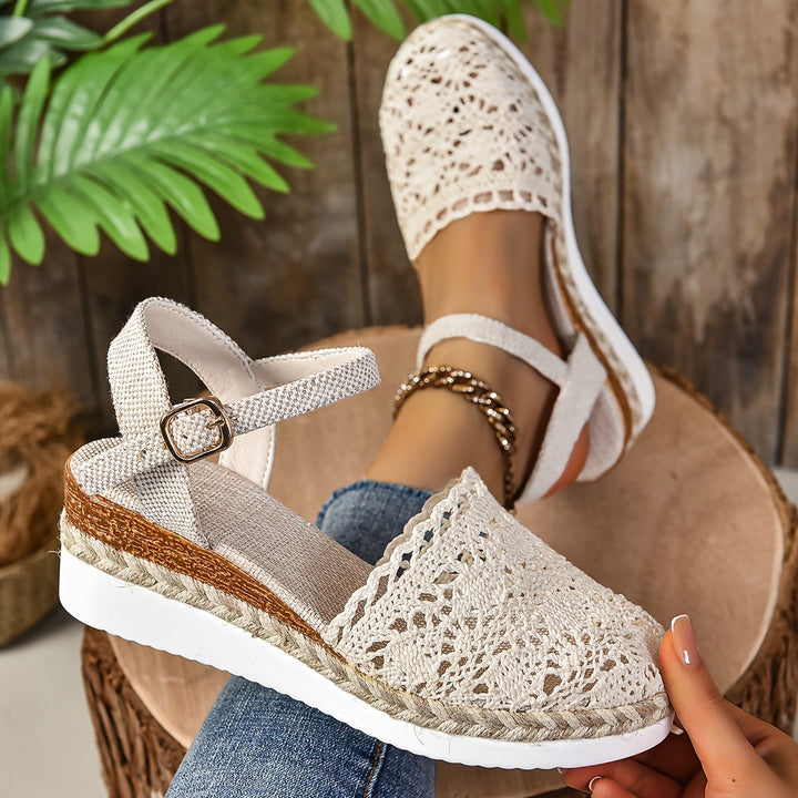 Celestina | Bequeme und stilvolle orthopädische Keilsandalen 5