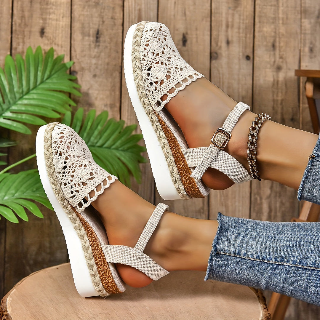 Celestina | Bequeme und stilvolle orthopädische Keilsandalen 8