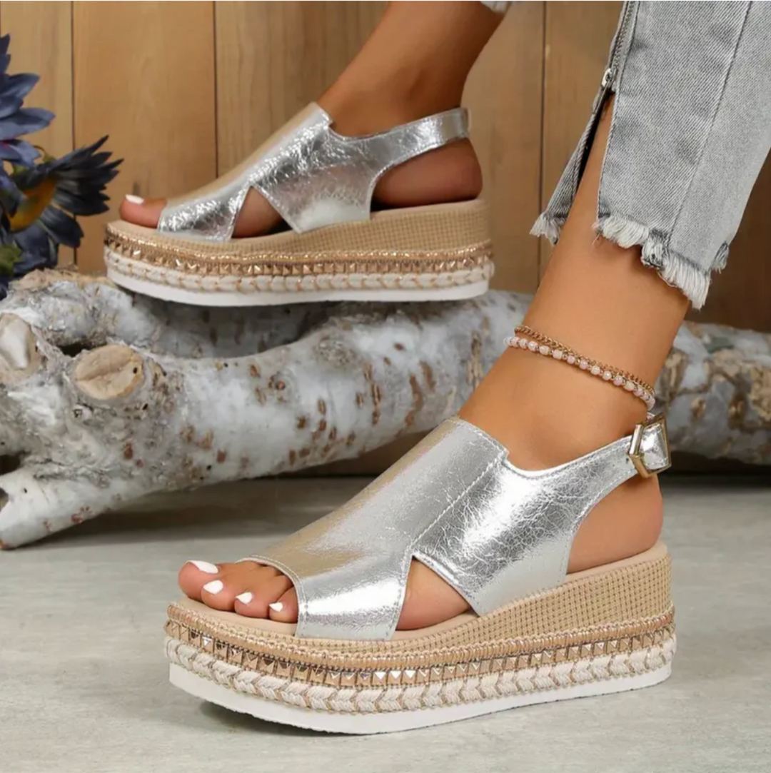 Chiara | Hochwertige orthopädische Ledersandalen 4
