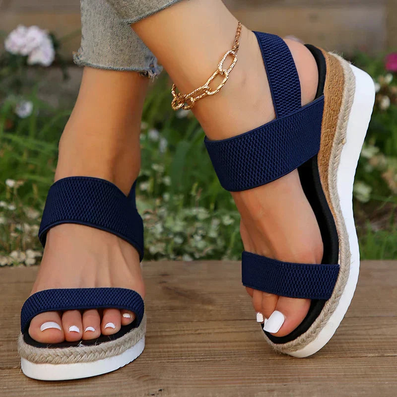 Christin | Stilvolle und bequeme orthopädische Sandalen 3