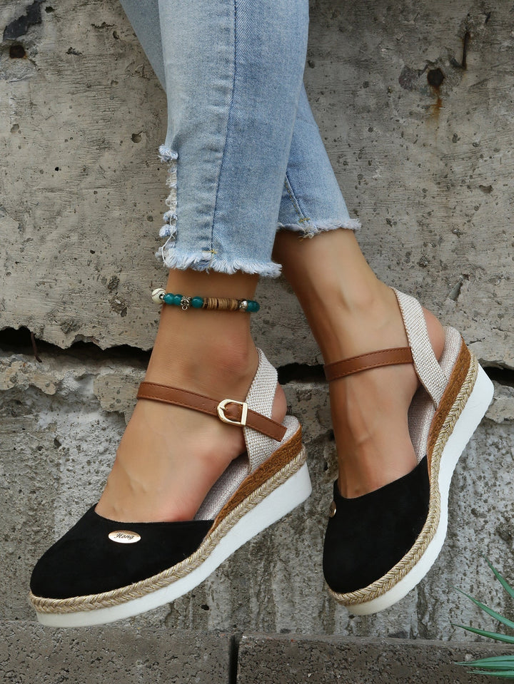 Claudia | Atmungsaktive und stilvolle orthopädische Sommersandalen 4