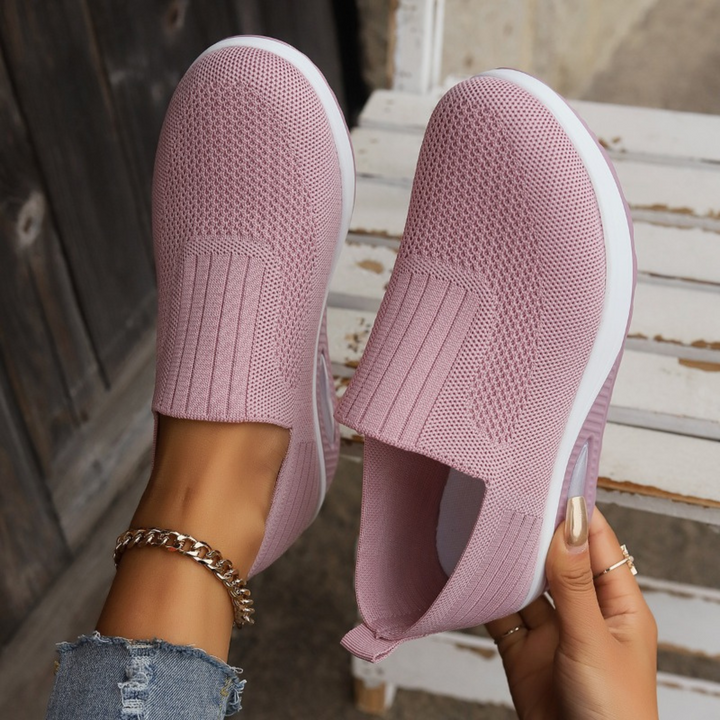 Daniela | Bequeme und atmungsaktive orthopädische Slip On Schuhe 1