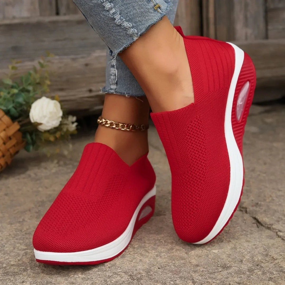Daniela | Bequeme und atmungsaktive orthopädische Slip On Schuhe 7