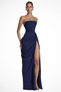 Leonie | Elegant strapless evening dress with gathered hip detail