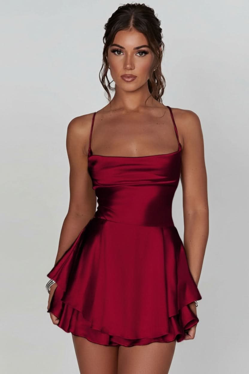Elena | Satin-Minikleid mit eckigem Ausschnitt und Rüschen 0