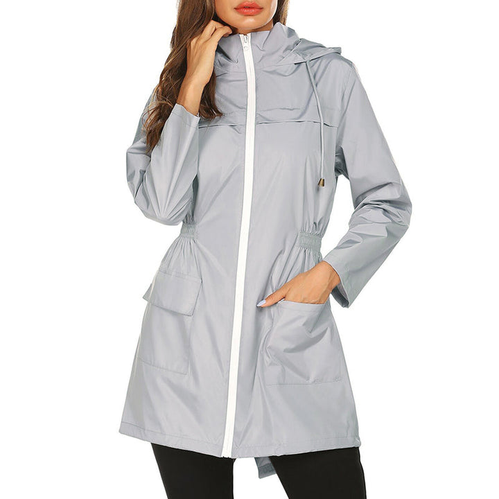 Emilia | Leichte & Figurbetonte Damen Regenjacke 2
