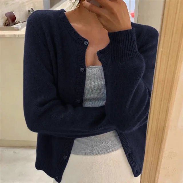 Emma | Damen-Cardigan mit Knopfleiste, kurz geschnitten, lockere Passform 8