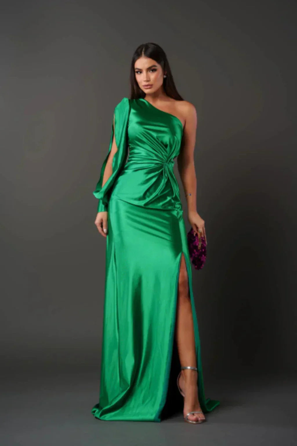Evi | Elegantes, asymmetrisches Satinkleid 11