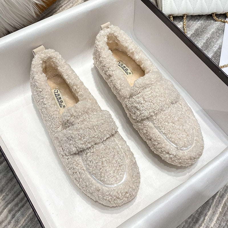 FuzzyFeet | Kuschelige Plüsch Pantoffel Schuhe für Zuhause 7