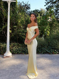 Mia | Elegant Wedding Guest Dress Made of Flowing Satin
