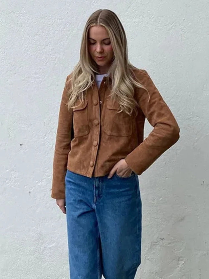 Helena | Bequeme und zeitlose Wildlederjacke 4