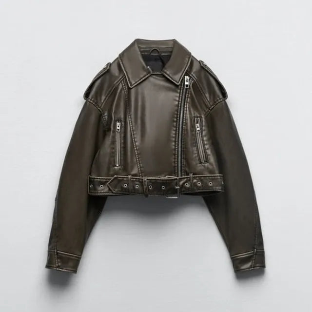 Hera | Kurze, Stilvolle Bikerjacke für Damen – Schwarze Lederjacke mit Gürtel 3