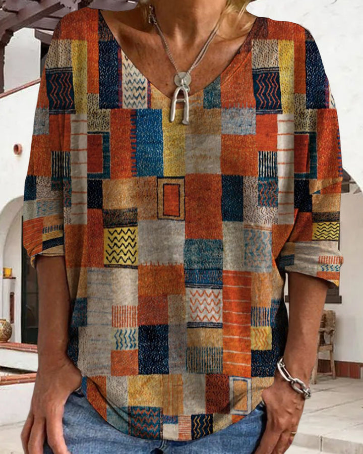 Imogen | Farbenfrohe Damenbluse mit V-Ausschnitt und 3/4-Ärmeln, Patchwork-Design 1