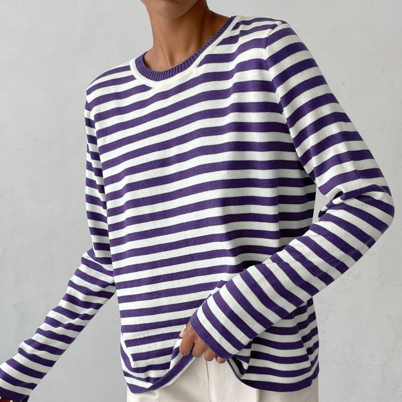 Isabella | Bequemer und warmer Langarmpullover mit maritim gestreiften Ärmeln 6